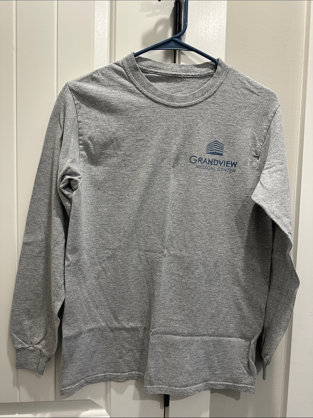 Gildan Gray Long Sleeve Crewneck Tee with Grandview Medical Center Logo